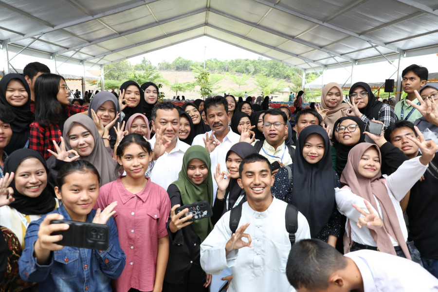 Ribuan mahasiswa Universitas Maritim Raja Ali Haji  Belajar Kepemimpinan Dari Wali Kota Batam Muhammad Rudi