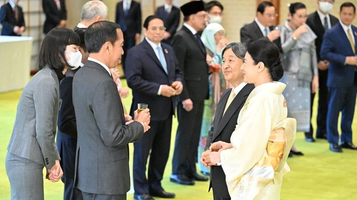 Hadiri Jamuan Minum Teh, Jokowi Kembali Undang Kaisar Jepang ke RI