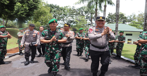 Penguatan Sinergitas TNI-Polri, Dandim Tanjungpinang Sambut Hangat Kapolda Kepri